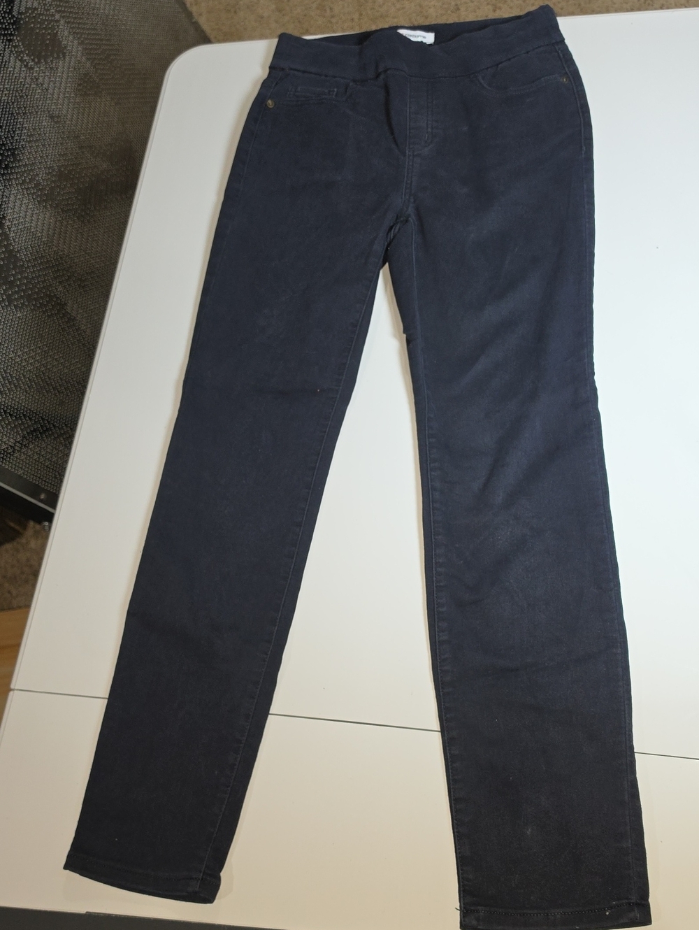 Liz Claiborne Women’s Black Stretch Straight-Leg Jeans